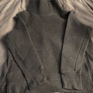Cozy Gray Women's Sweater - Crew Neck